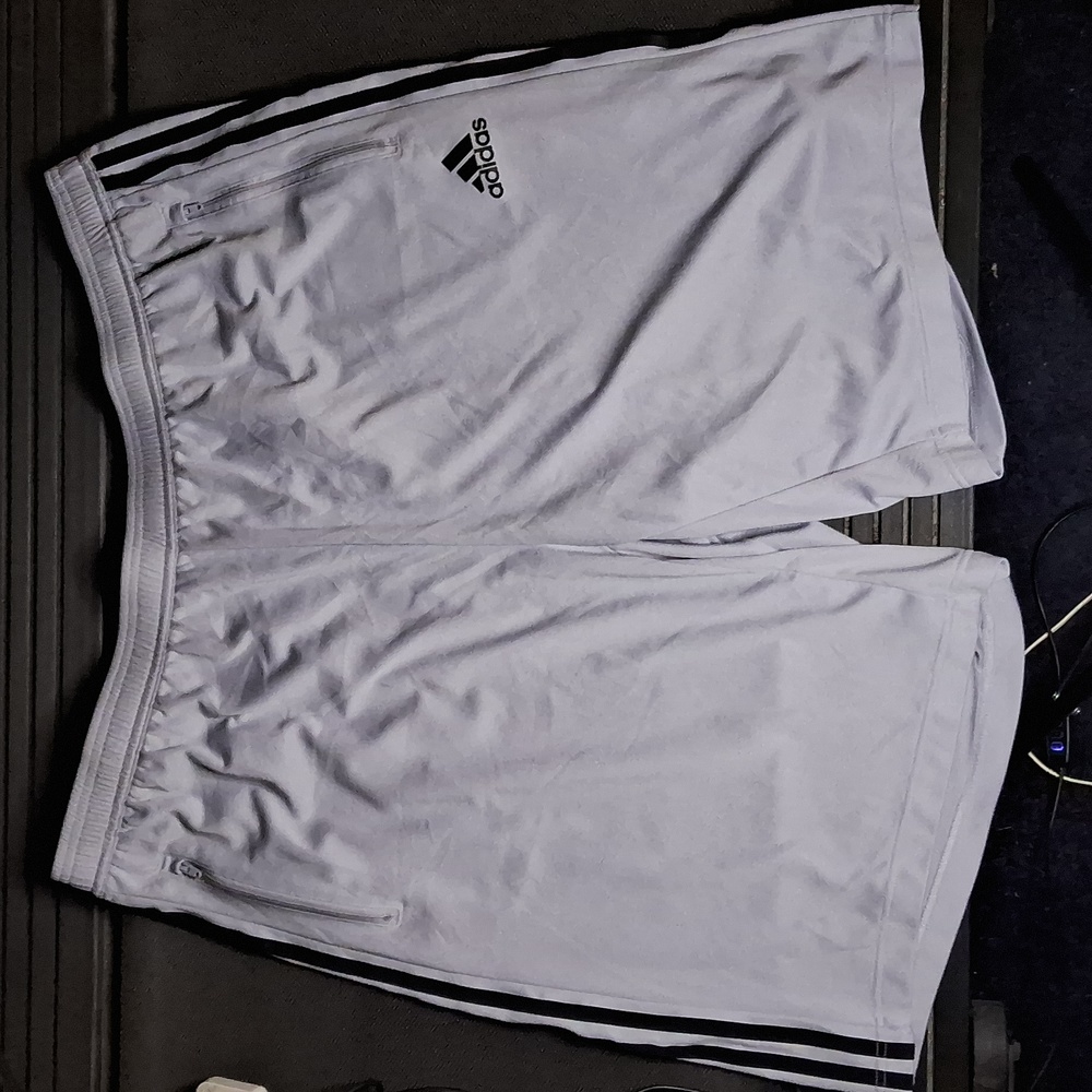 Adidas Aeroready men's size 3XLT Gray gym shorts.